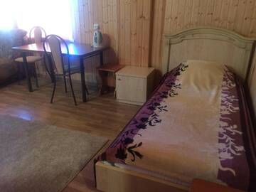 Фото номера Полулюкс База отдыха Солнечный Берег г. Лоо 2