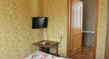 Фото номера Люкс с 2 спальнями Гостиница Tatyana Guest House г. Лоо 4