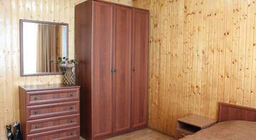 Фото номера Семейный номер с видом на море Гостиница Tatyana Guest House г. Лоо 3