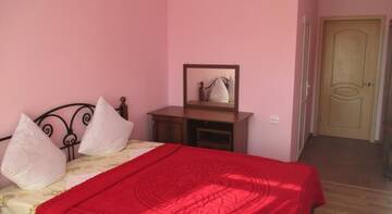 Фото номера Большой двухместный номер Гостиница Guest house Kilikiya г. Лоо 3