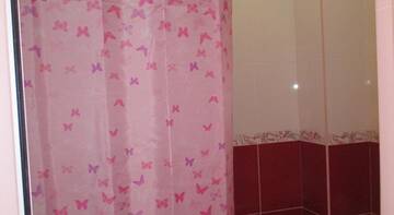 Фото номера Большой двухместный номер Гостиница Guest house Kilikiya г. Лоо 6