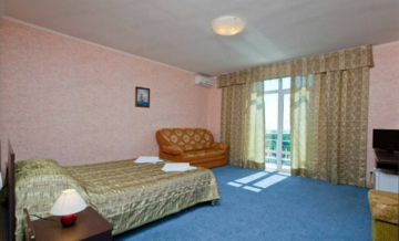 Фото номера Номер повышенной комфортности с балконом Гостиница Alexandria Guest House г. Лоо 3