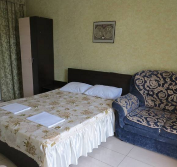Фото номера Стандартный номер с балконом  Гостиница Alexandria Guest House г. Лоо 6