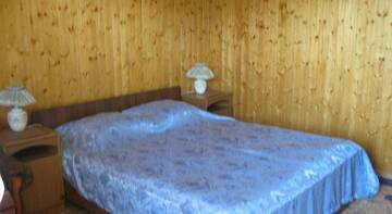 Фото номера Коттедж с 3 спальнями Гостевой дом Dom-cottage na Druzhby г. Лоо 2