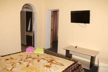 Фото номера Большой двухместный номер Гостиница Guest House Solnyshko г. Лоо 3