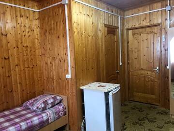 Фото номера Бюджетный двухместный номер с 2 отдельными кроватями Гостевой дом Сура г. Лоо 3