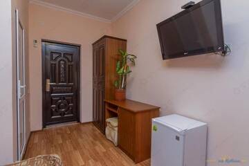Фото номера Комфорт Гостевой дом  Король Лев г. Лоо 3